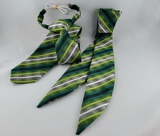 Krawatte und Damencravatino grün gestreift k